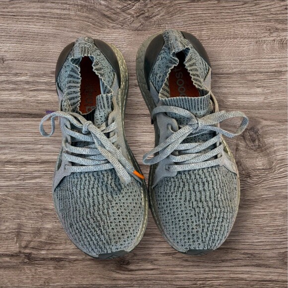 Limited Edition Women’s Silver Adidas Ultraboost | Size 6 - Picture 3 of 4